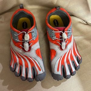 Vibram FiveFingers Treksport Sandal Women’s EU37